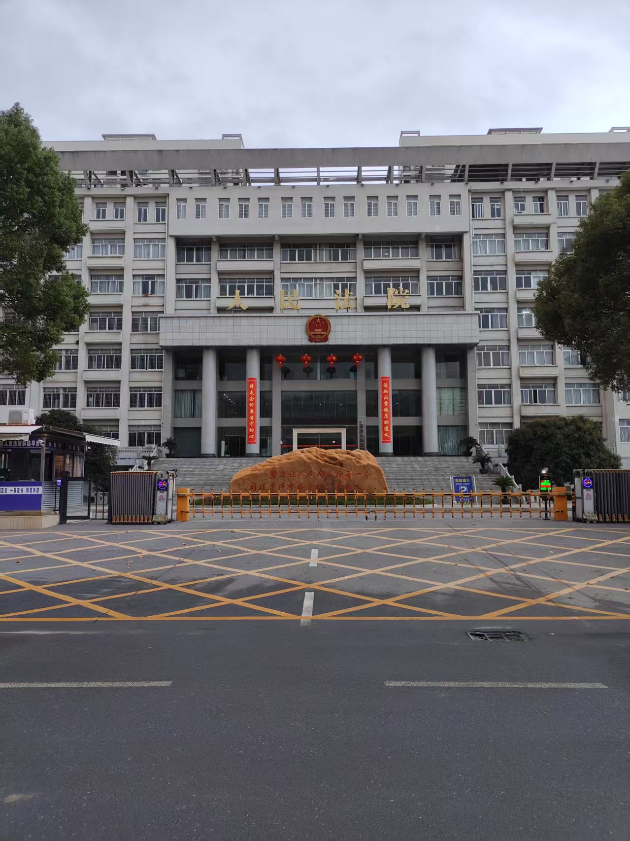 智慧檔案庫房密集架：AI智能賦能檔案管理新高度