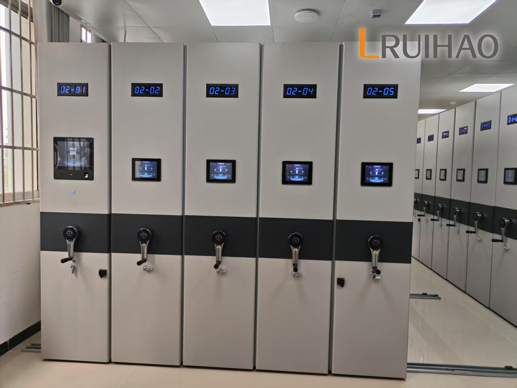 智慧檔案庫房密集架：AI智能賦能檔案管理新高度